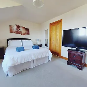  Pensión Private In House Close To